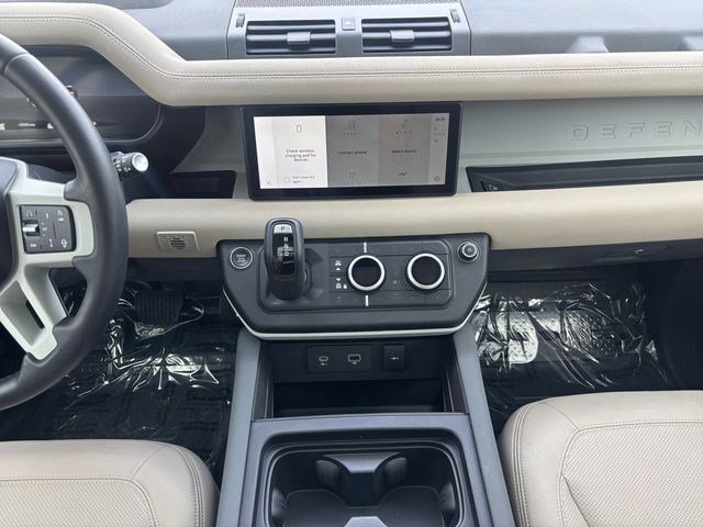 Used 2023 Land Rover Defender 110 S AWD/4WD image 17
