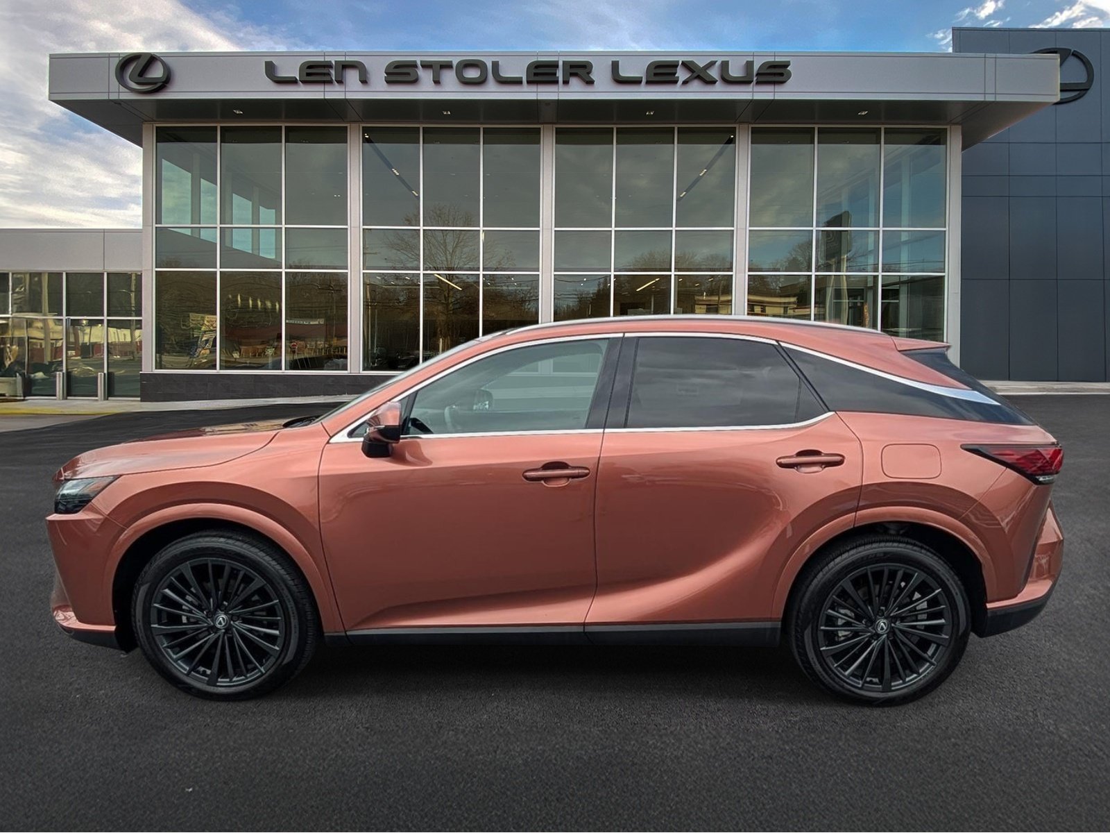 Certified 2025 Lexus RX 350 Premium w/ Accessory Package AWD/4WD image 6