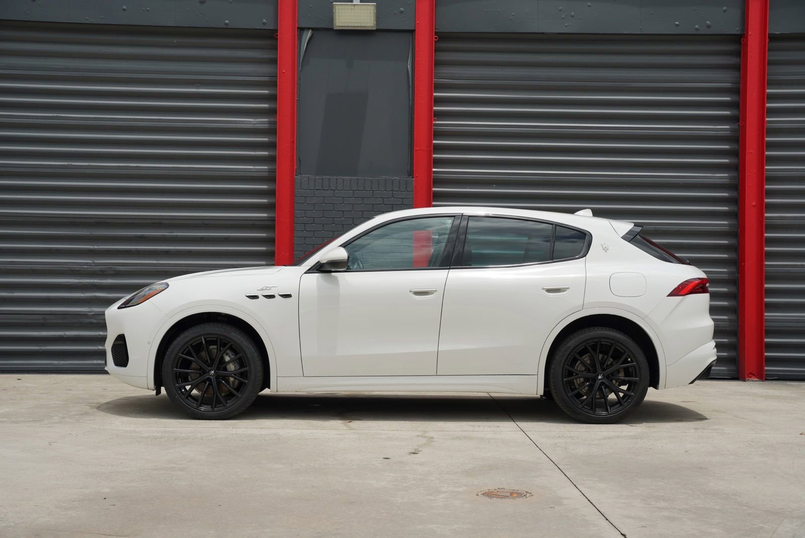Used 2024 Maserati Grecale GT AWD/4WD image 9