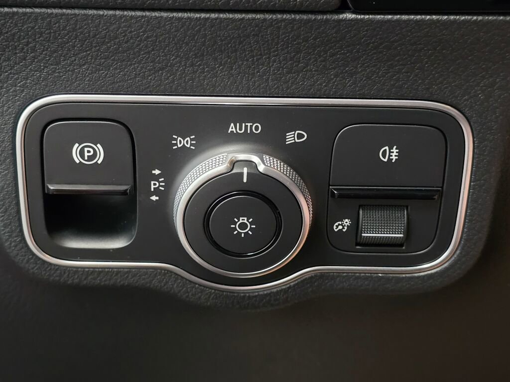 New 2026 Mercedes-Benz GLA 250 4MATIC image 24