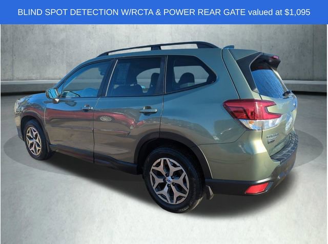 Used 2021 Subaru Forester Premium image 3
