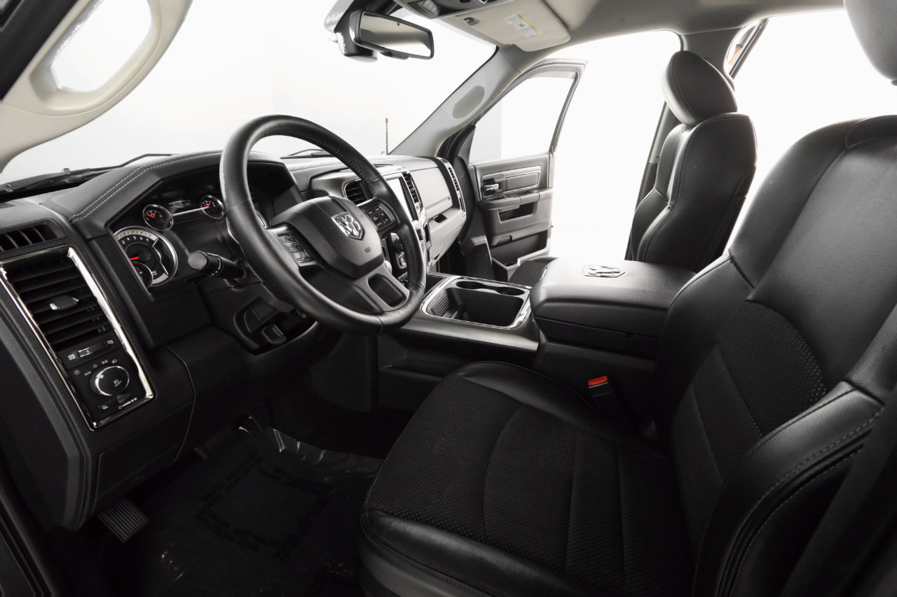 Used 2017 RAM 1500 Sport image 11