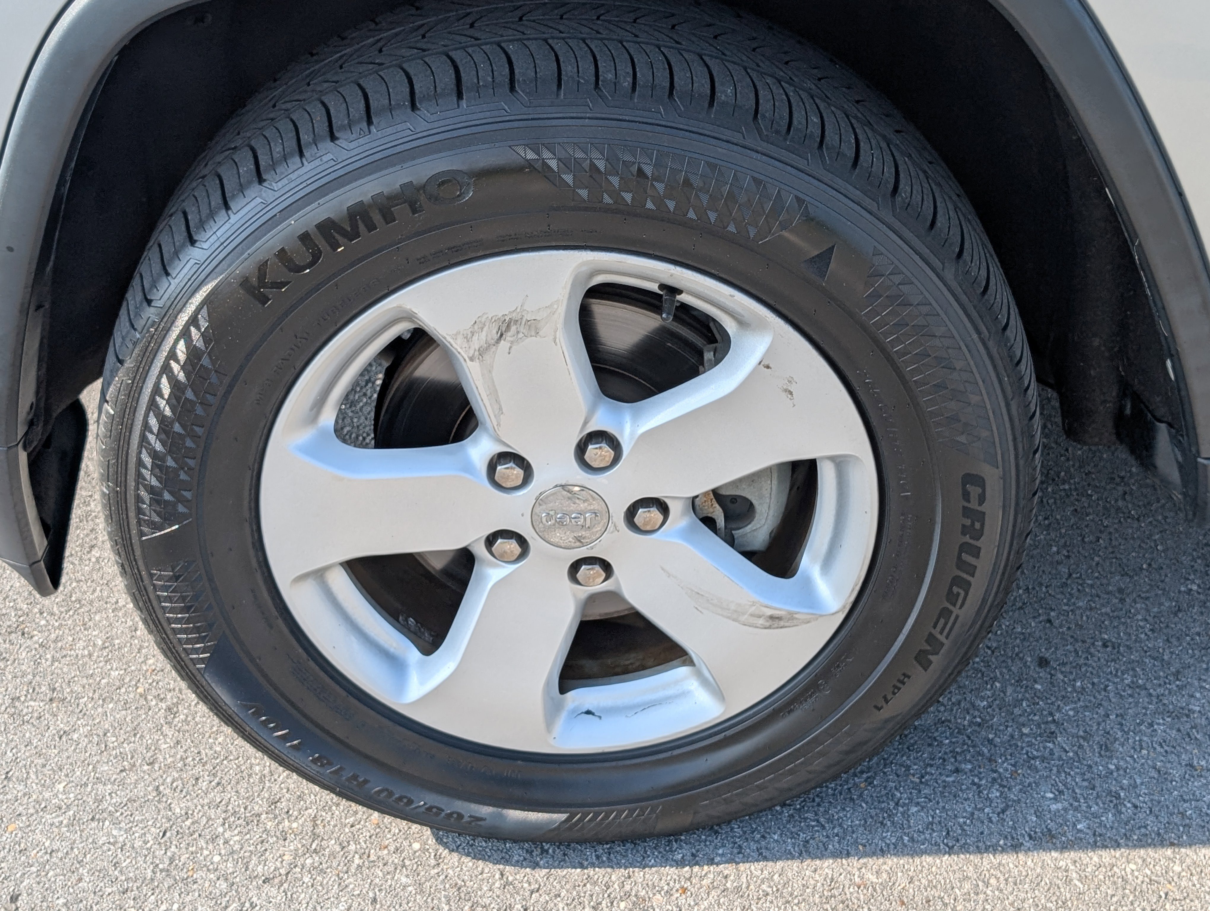 Used 2013 Jeep Grand Cherokee Laredo AWD/4WD image 27
