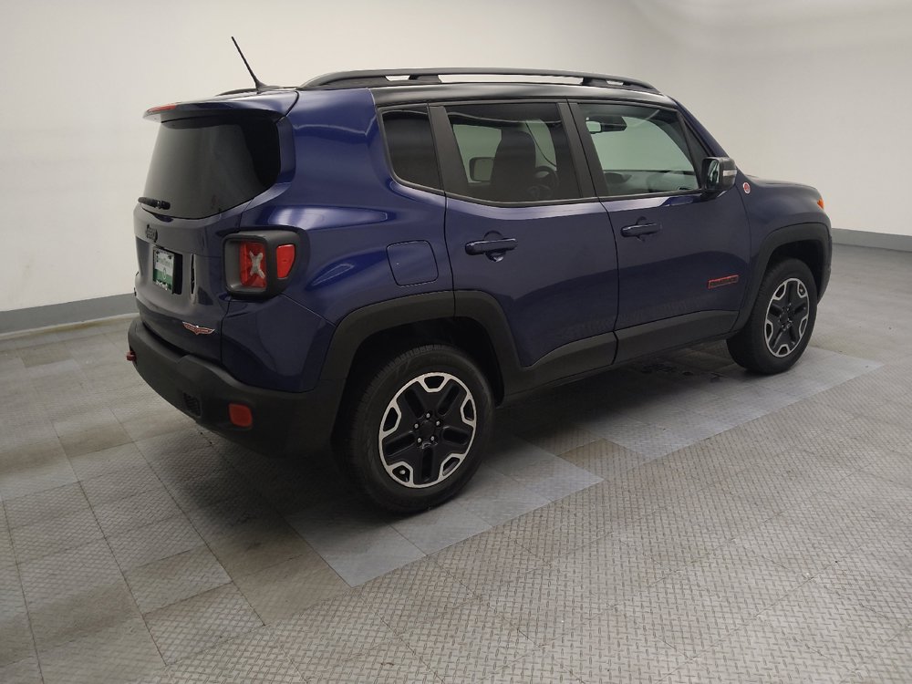 Used 2017 Jeep Renegade Trailhawk w/ Premium Trailhawk Package AWD/4WD image 10