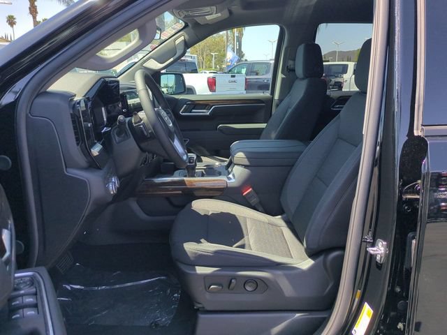 New 2026 GMC Sierra 1500 Elevation w/ LPO, Elevation Black Package AWD/4WD image 19