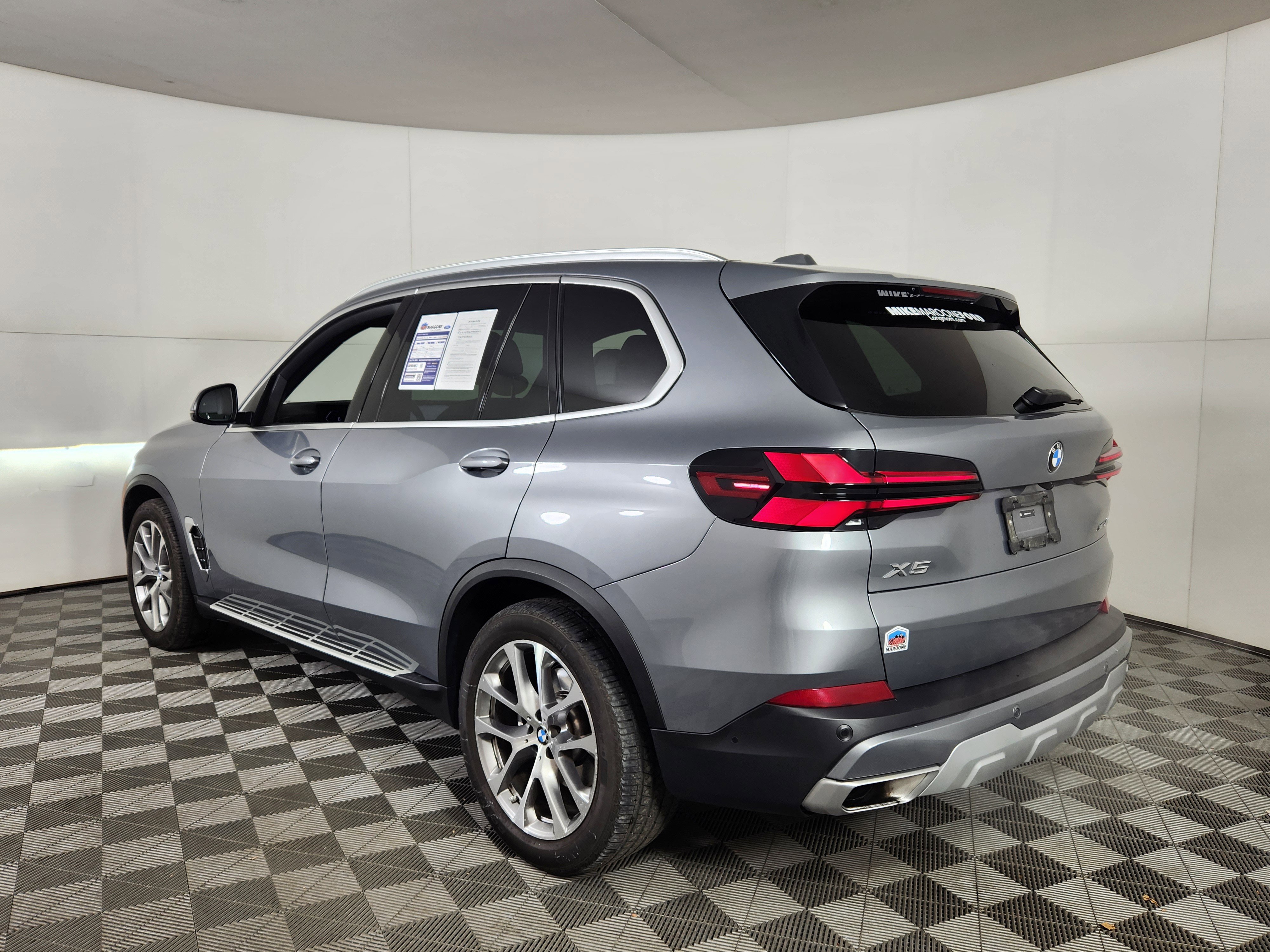 Used 2025 BMW X5 xDrive40i image 5