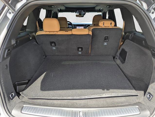 Used 2022 Jeep Grand Cherokee Summit AWD/4WD image 6