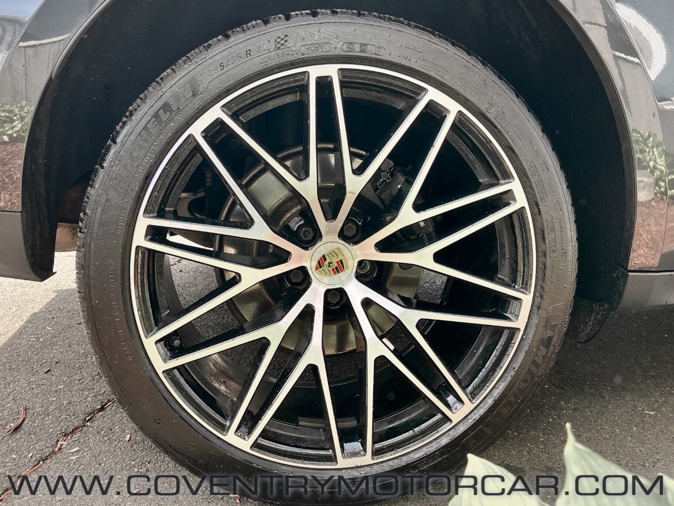 Used 2022 Porsche Macan AWD/4WD image 10