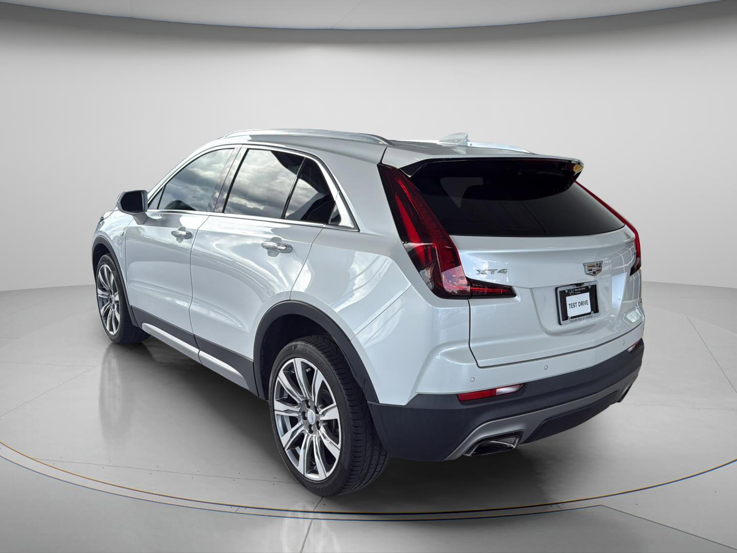 Used 2020 Cadillac XT4 Premium Luxury FWD image 15
