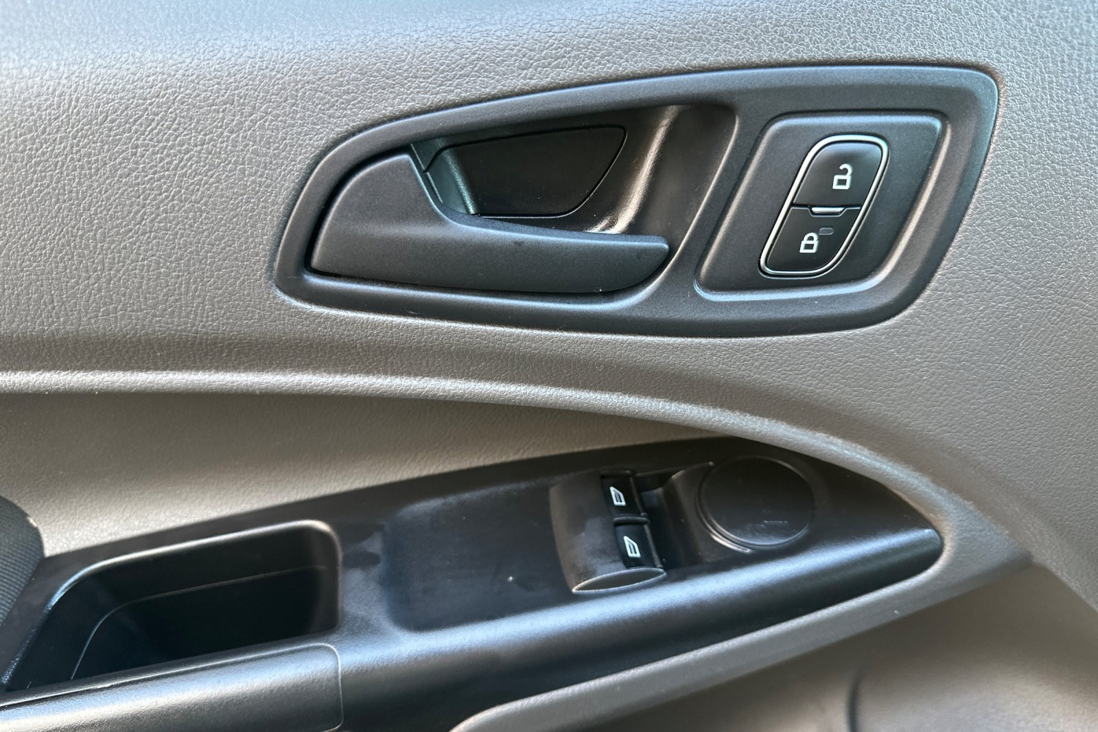 Used 2021 Ford Transit Connect XL FWD image 9