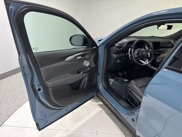 Used 2024 Dodge Hornet R/T Plus w/ Tech Pack Plus w/o Parking image 11