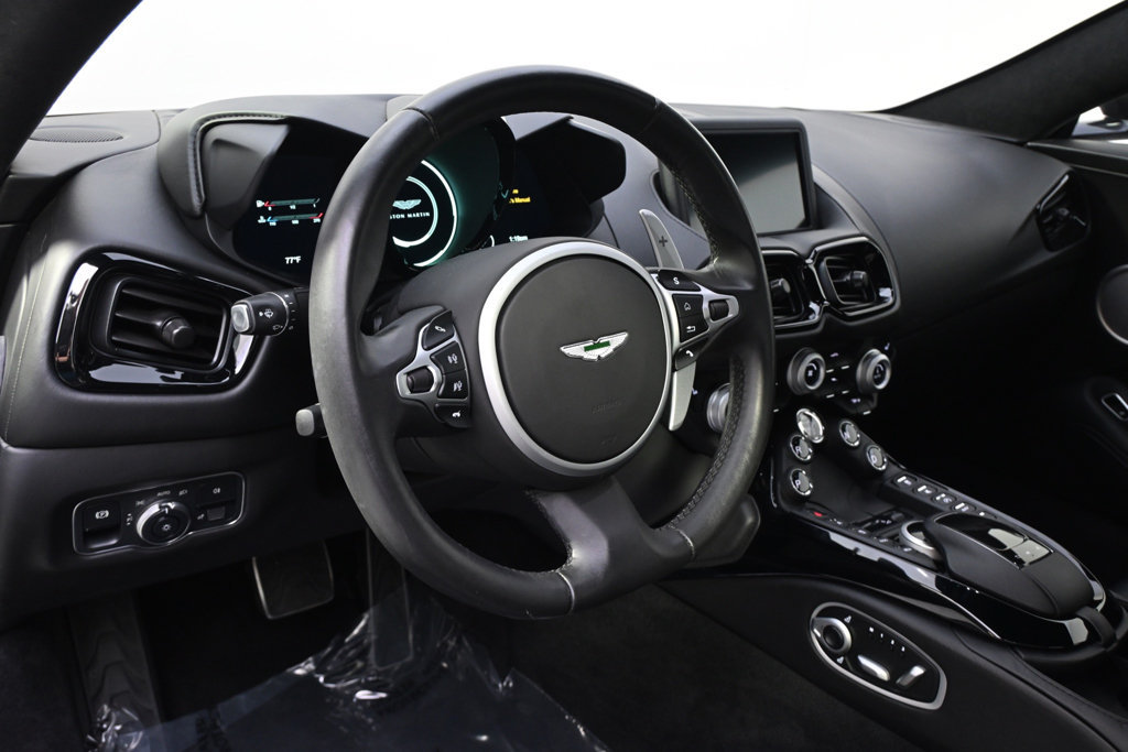 Used 2020 Aston Martin V8 Vantage Coupe RWD image 11