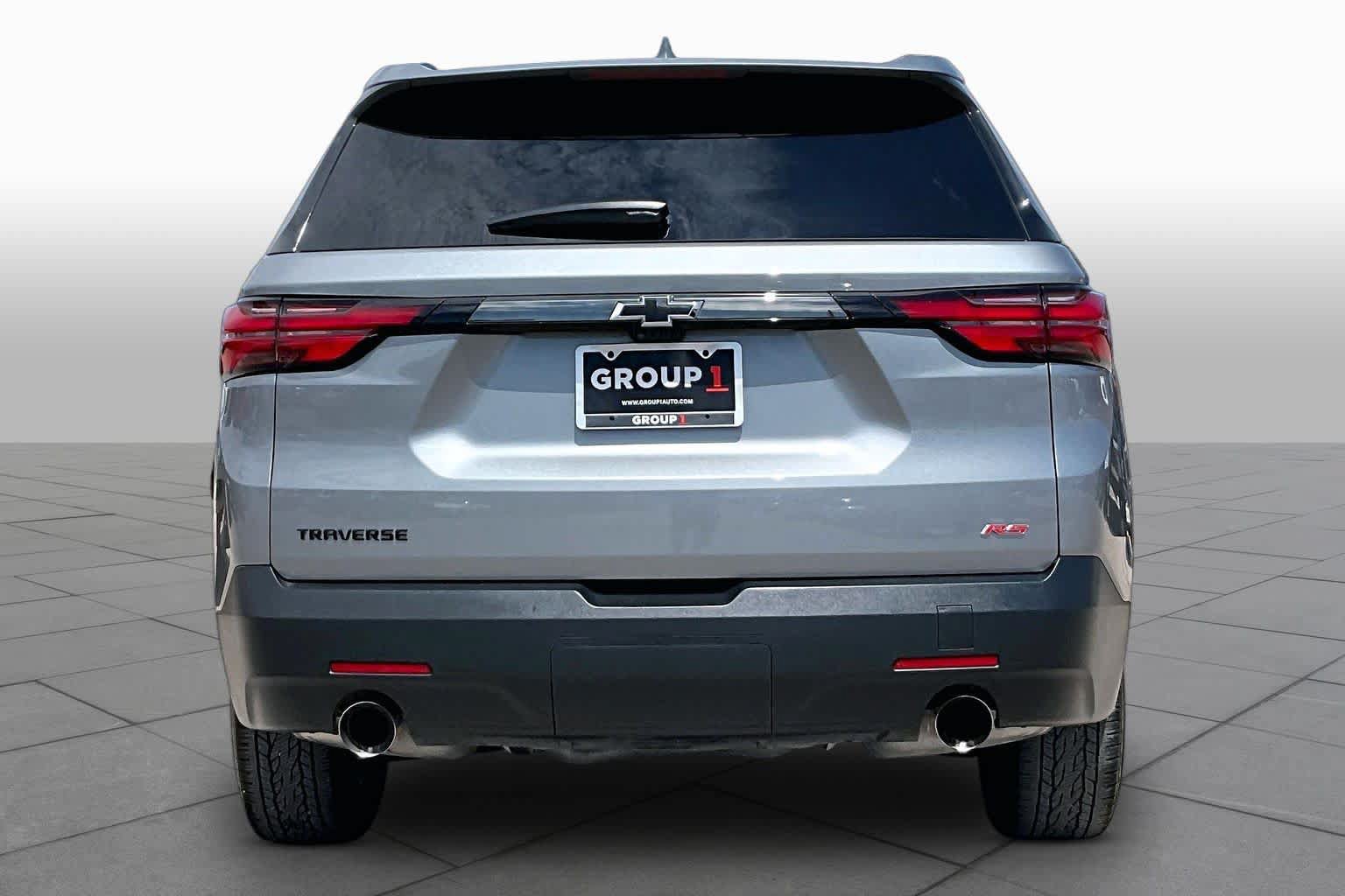 Used 2023 Chevrolet Traverse RS w/ LPO, Floor Liner Package FWD image 5