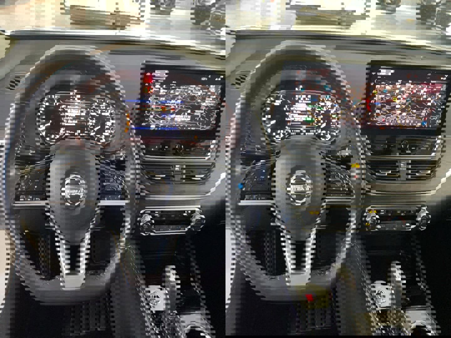 Used 2024 Nissan Altima 2.5 SV w/ SV Premium Package image 11