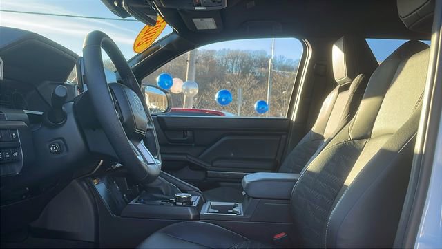 Used 2025 Toyota 4Runner TRD Off-Road Premium image 9