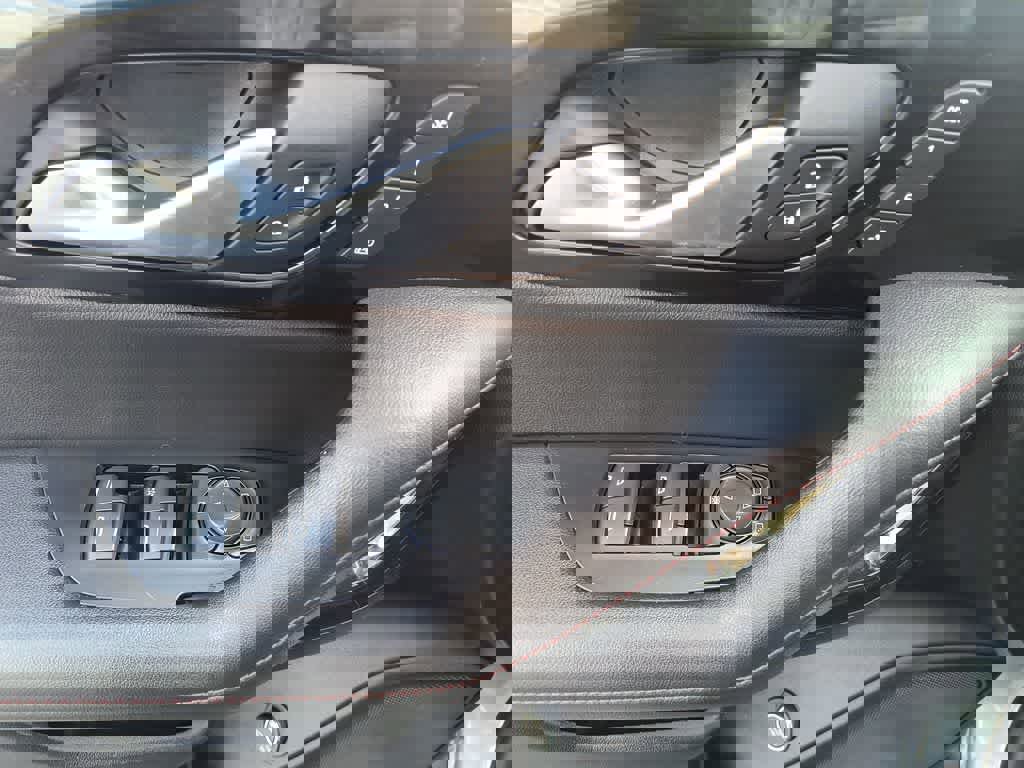 Used 2023 Chevrolet Blazer RS w/ Driver Confidence II Package image 13