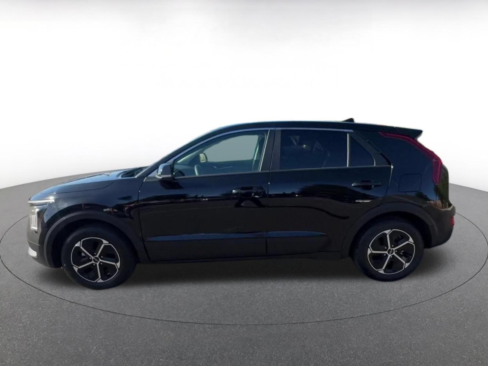 Used 2026 Kia Niro LX FWD image 9