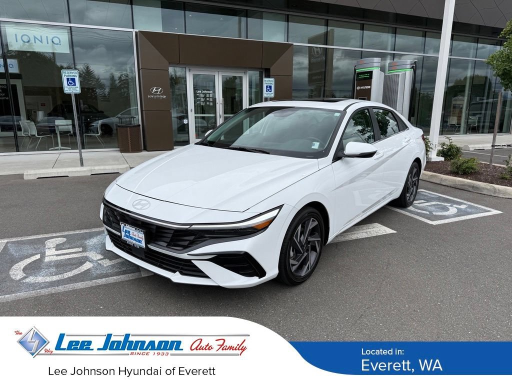 Certified 2025 Hyundai Elantra Limited w/ Cargo Package