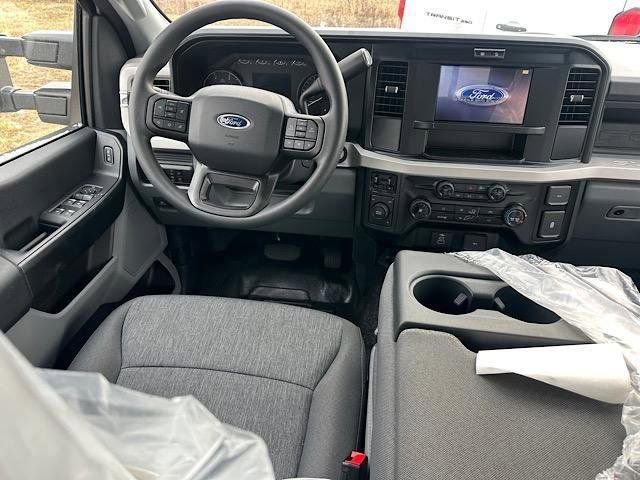 New 2026 Ford F450 XL w/ XL Driver Assist Package AWD/4WD image 14