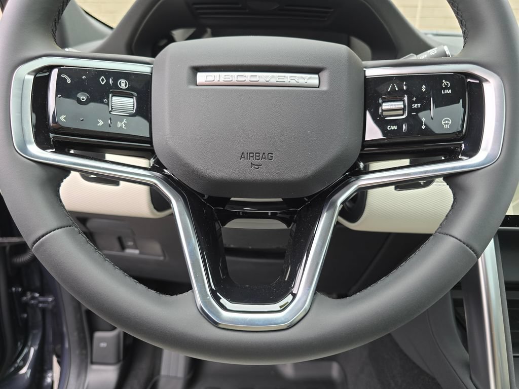 New 2025 Land Rover Discovery Sport Dynamic SE AWD/4WD image 29