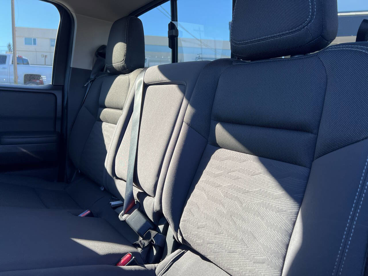 Used 2023 Nissan Frontier SV w/ Technology Package image 28