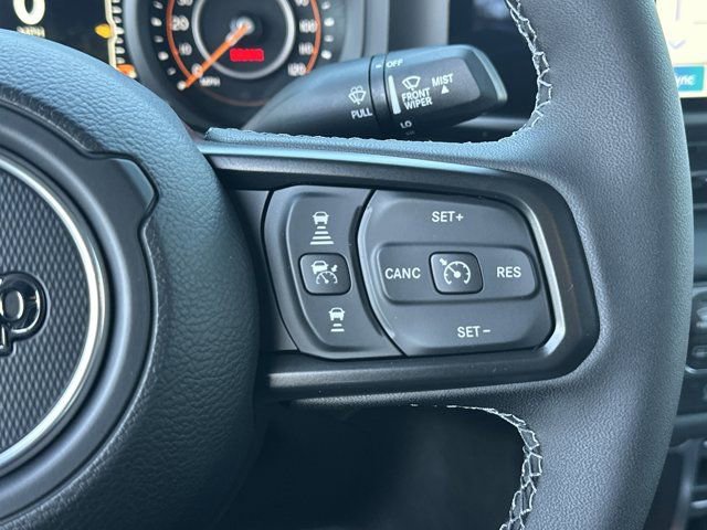 New 2026 Jeep Gladiator Rubicon w/ Technology Group image 23
