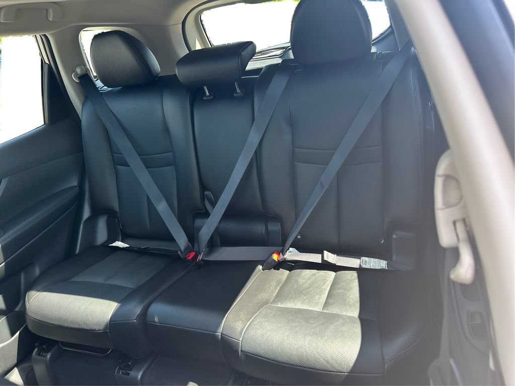 Used 2016 Nissan Rogue SL w/ SL Premium Package FWD image 15