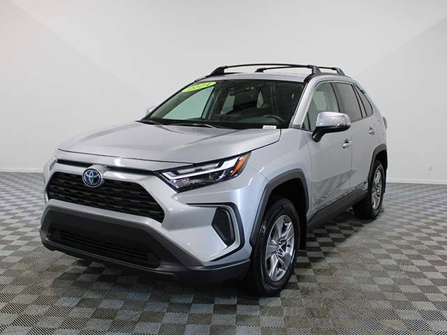 Certified 2024 Toyota RAV4 XLE AWD/4WD image 2