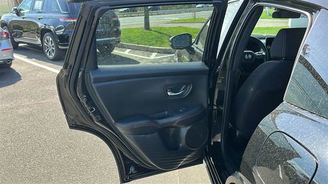 Used 2025 Honda HR-V Sport image 20