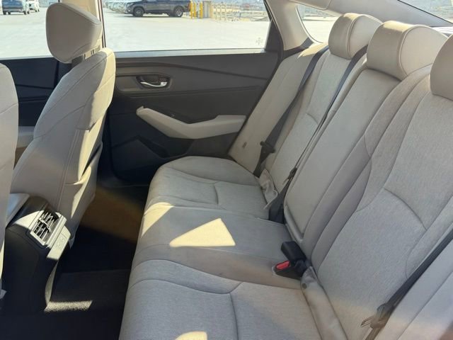 Used 2025 Honda Accord SE image 11