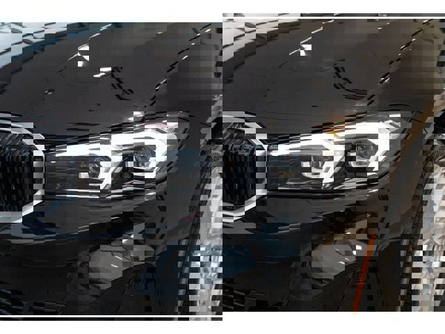 New 2026 BMW 330i xDrive Sedan w/ Convenience Package image 48