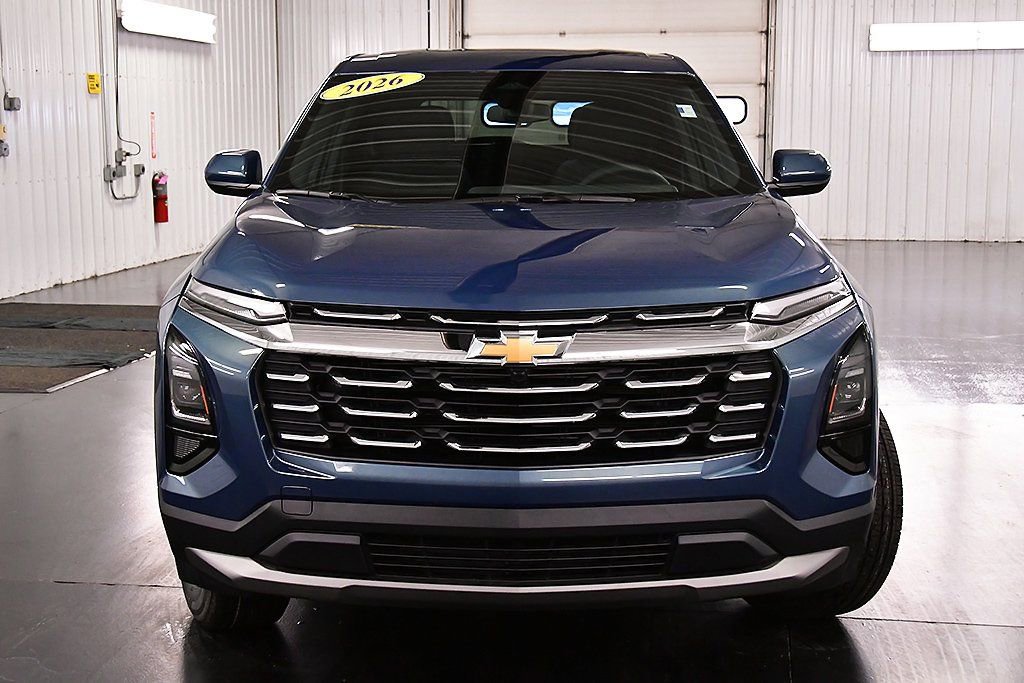 New 2026 Chevrolet Equinox LT image 2