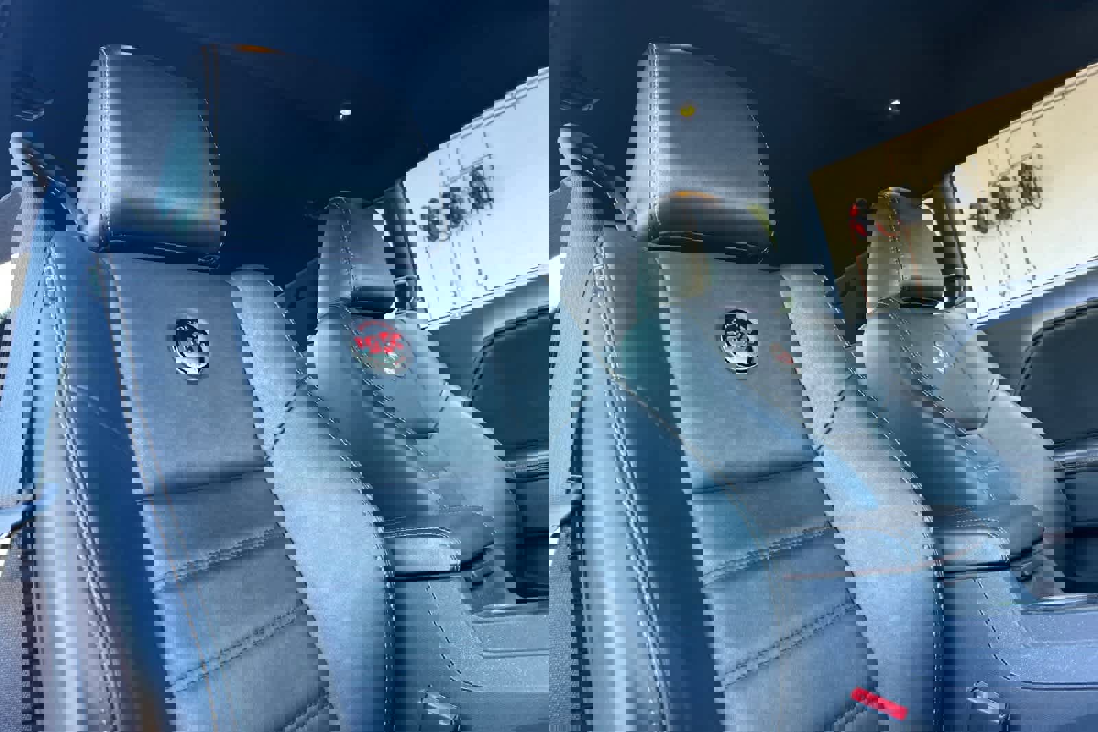 Used 2014 Dodge Challenger SXT image 17