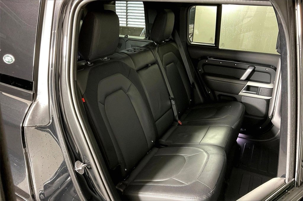 Used 2023 Land Rover Defender 110 X-Dynamic SE image 26
