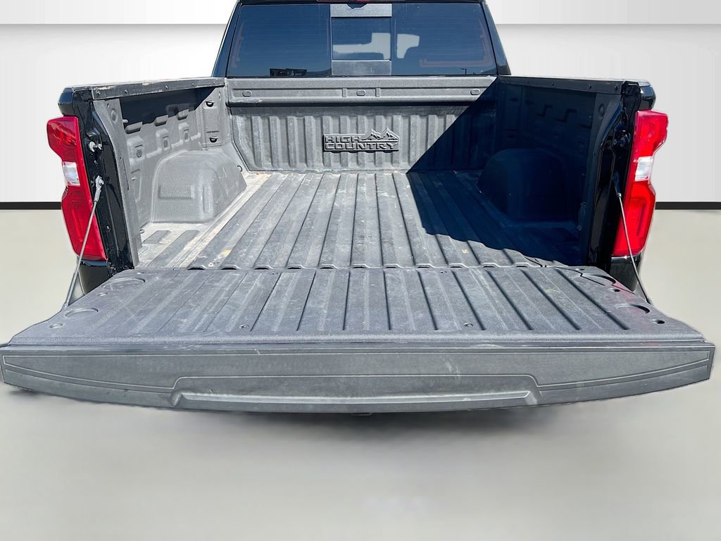 Used 2025 Chevrolet Silverado 1500 LTZ image 28