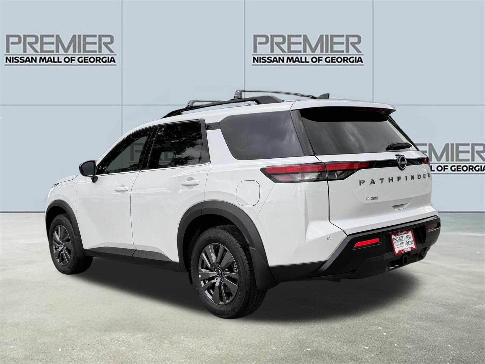 New 2026 Nissan Pathfinder SV w/ SV Premium Package FWD image 26