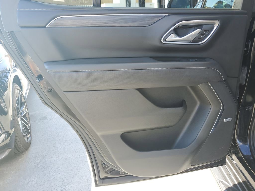 Used 2024 GMC Yukon SLT image 17