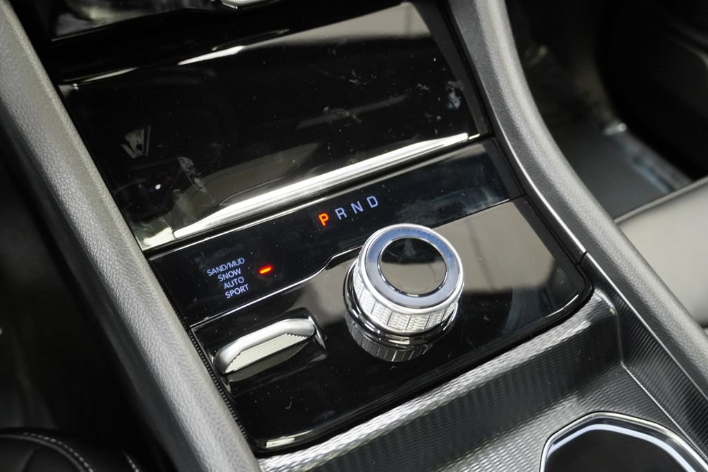New 2026 Jeep Grand Cherokee L Limited AWD/4WD image 25