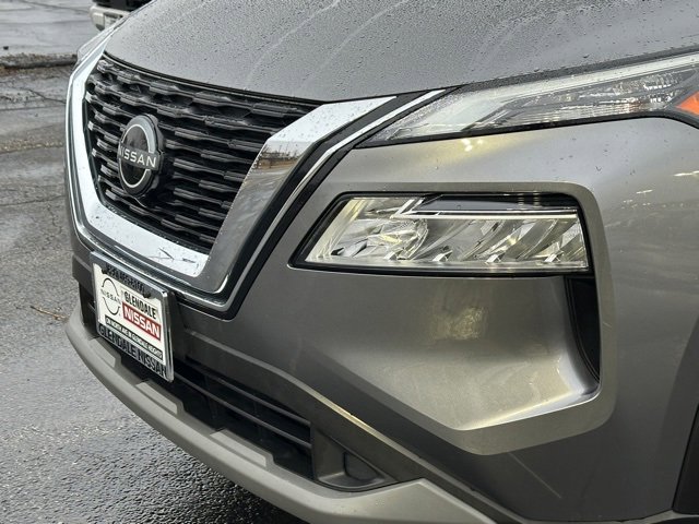 Certified 2022 Nissan Rogue SV w/ SV Premium Package image 9