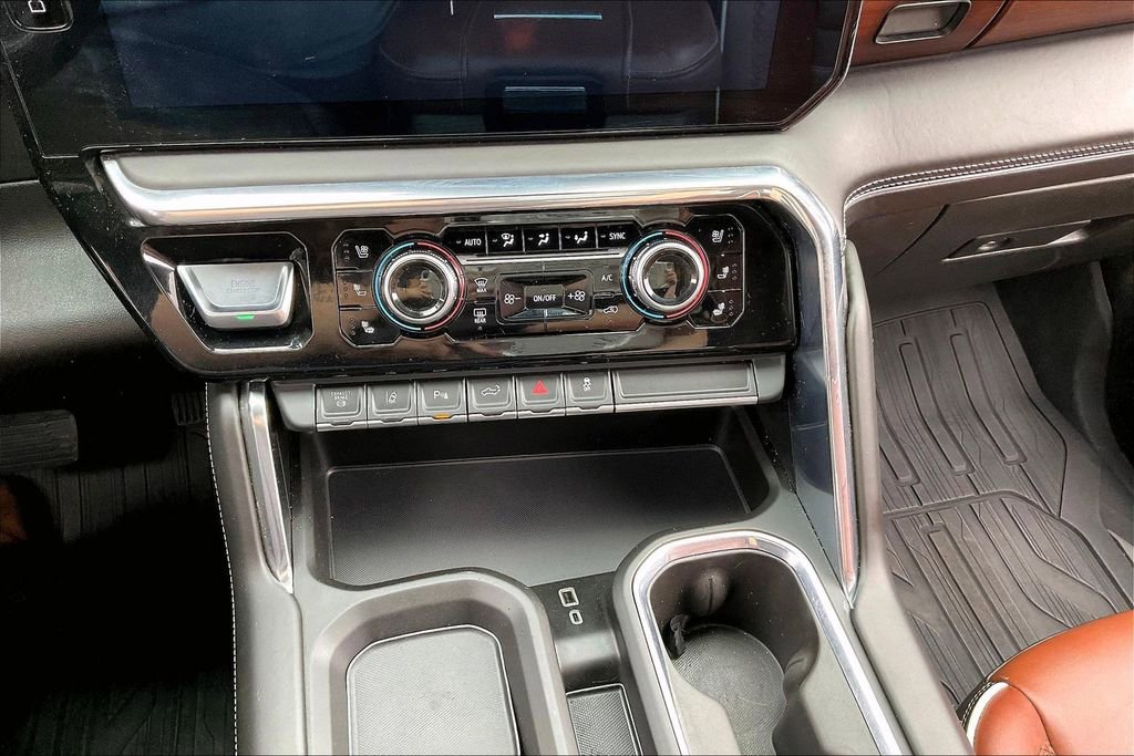 Used 2024 GMC Sierra 3500 Denali Ultimate image 16