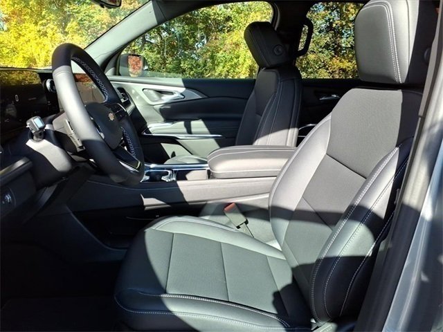 New 2026 Chevrolet Traverse LT w/ Driver Confidence Package image 7
