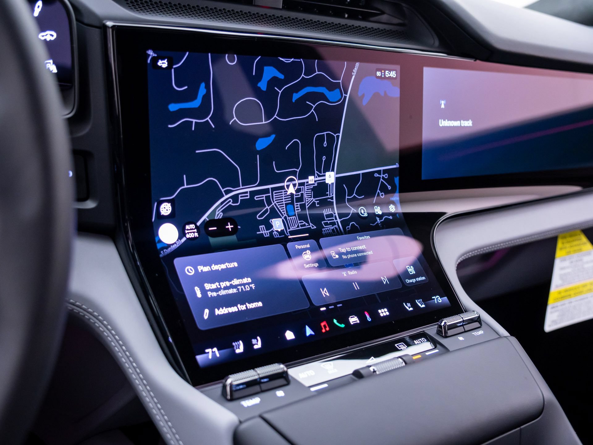 New 2026 Porsche Cayenne Turbo AWD/4WD image 28