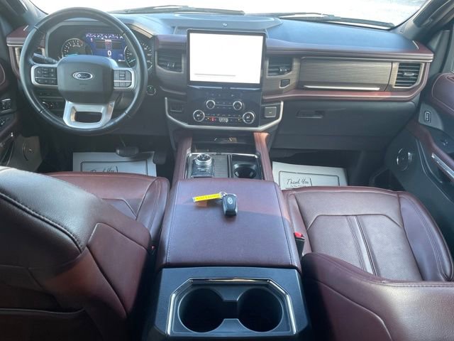 Used 2023 Ford Expedition Limited image 12