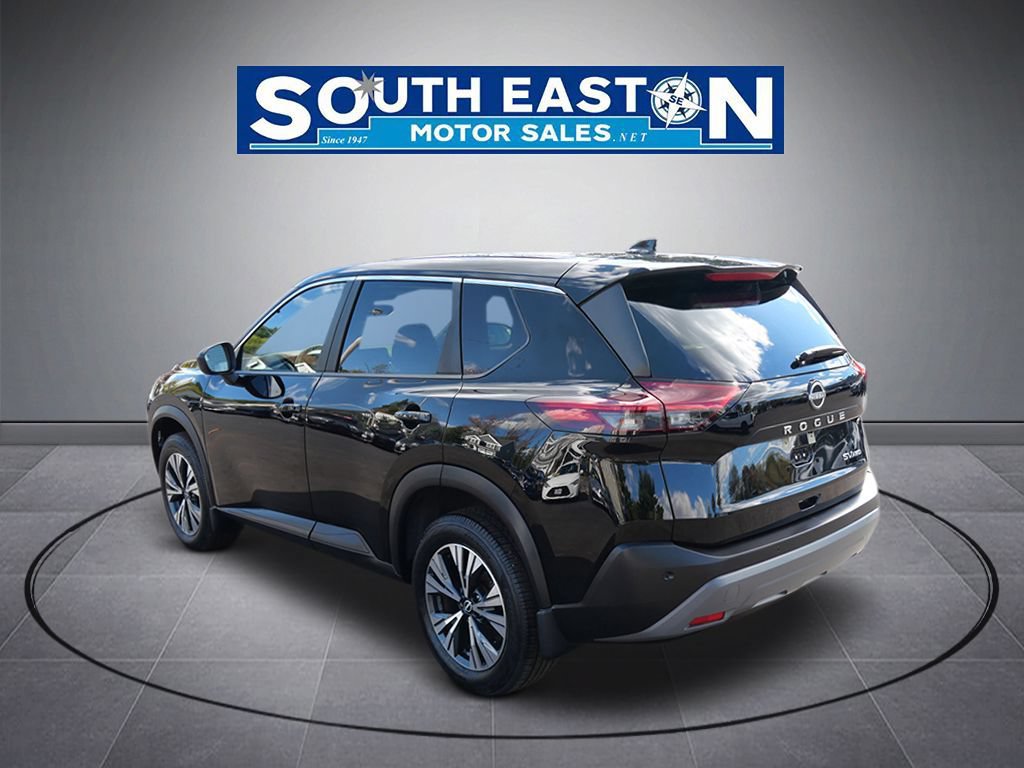 Used 2023 Nissan Rogue SV AWD/4WD image 5