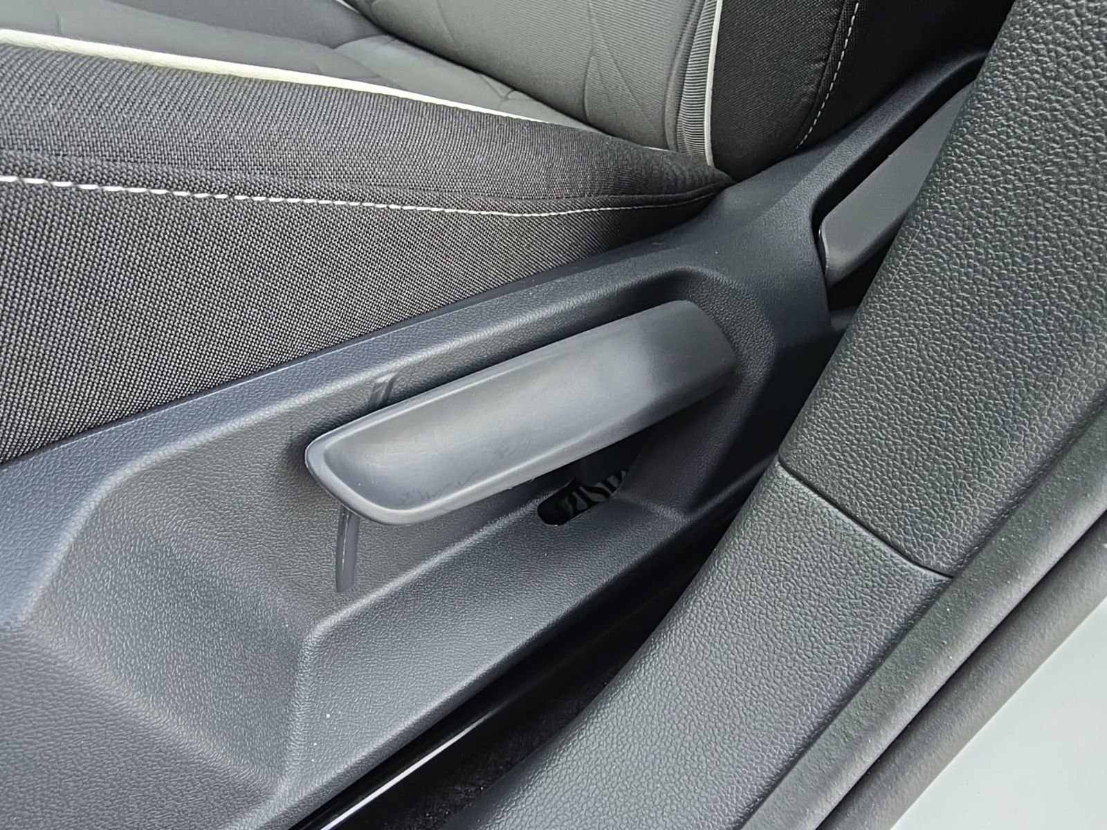 New 2026 Volkswagen Jetta Sport FWD image 16