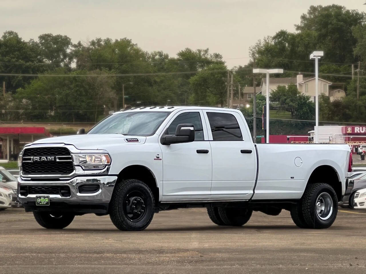 Used 2024 RAM 3500 Tradesman w/ Chrome Appearance Group image 3