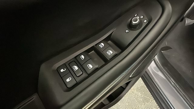Used 2022 Jeep Grand Cherokee Trailhawk AWD/4WD image 10