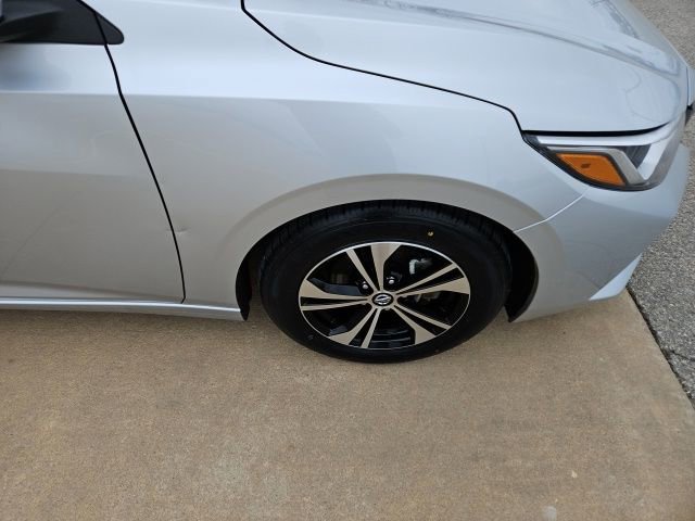 Used 2023 Nissan Sentra SV image 9