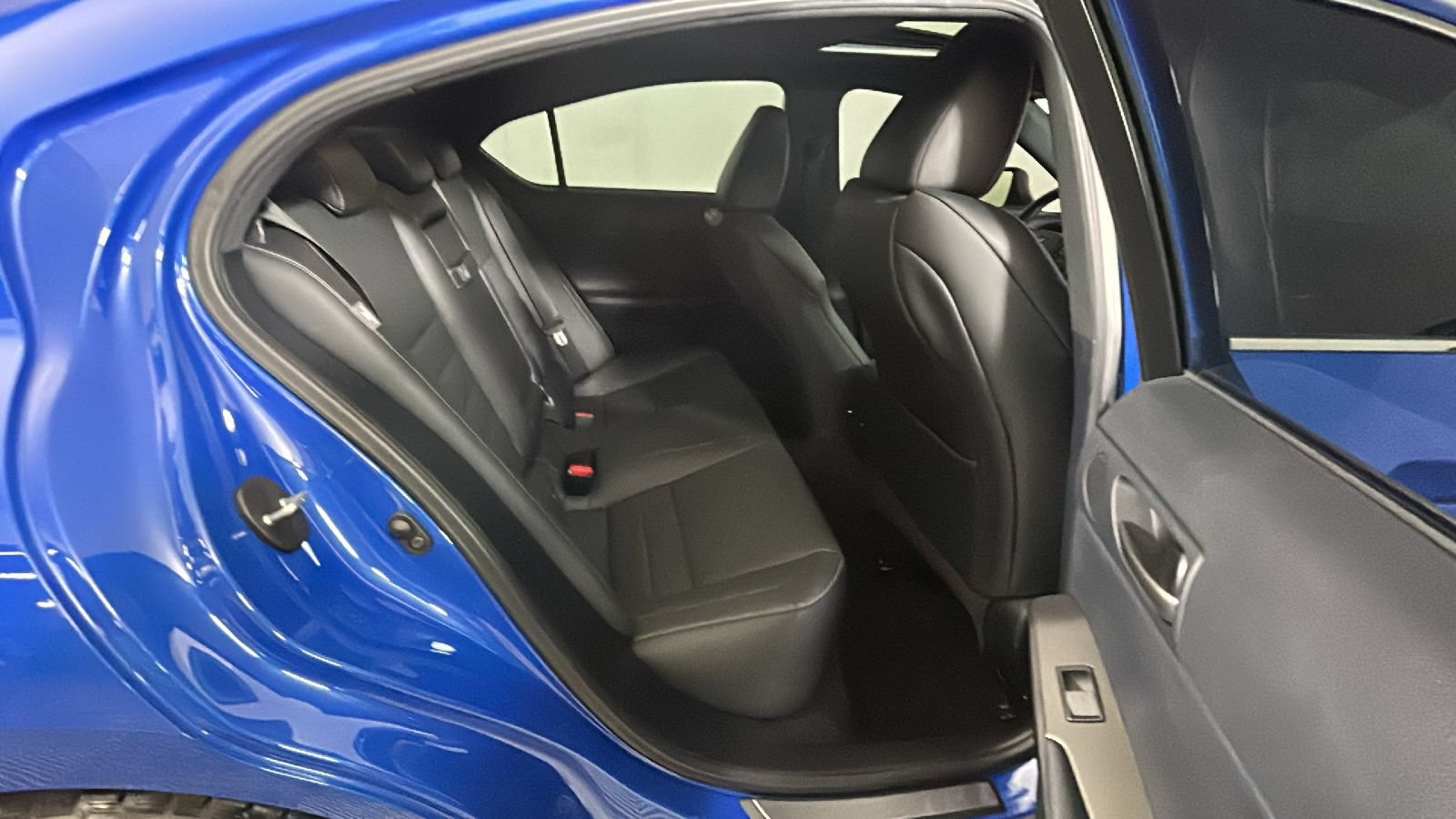 Used 2023 Lexus IS 350 F Sport AWD/4WD image 34