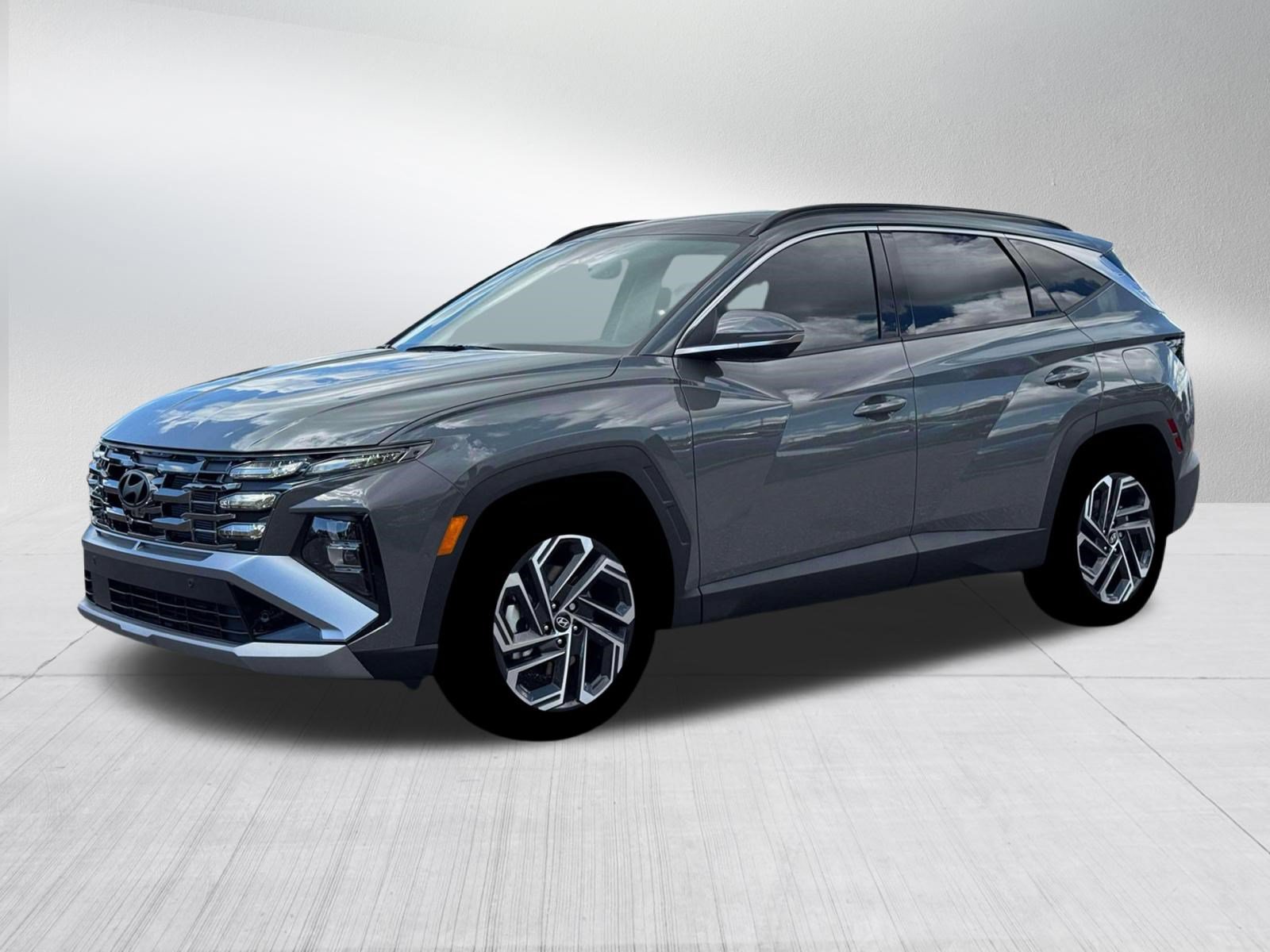 New 2026 Hyundai Tucson Limited AWD/4WD image 2
